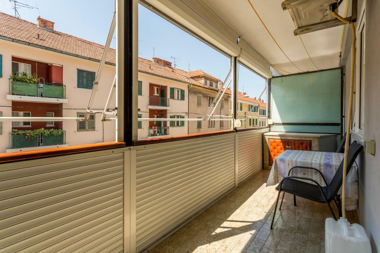 Modern Apartment Near The Beach And Center Of Split Exterior photo